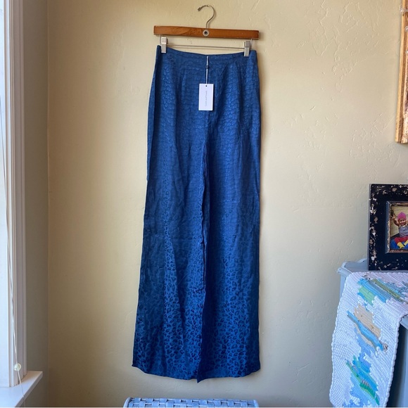 Lovers + Friends Regina Jacquard Leopard Pant in Blue NWT - Picture 14 of 14